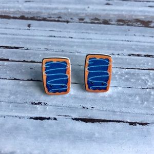 Hard plastic pop tart stud post earrings